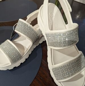 Skechers Luxe Foam White Sandal 8